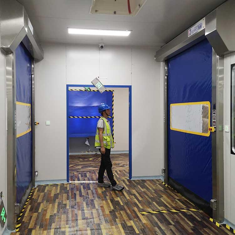 High speed cleanroom door